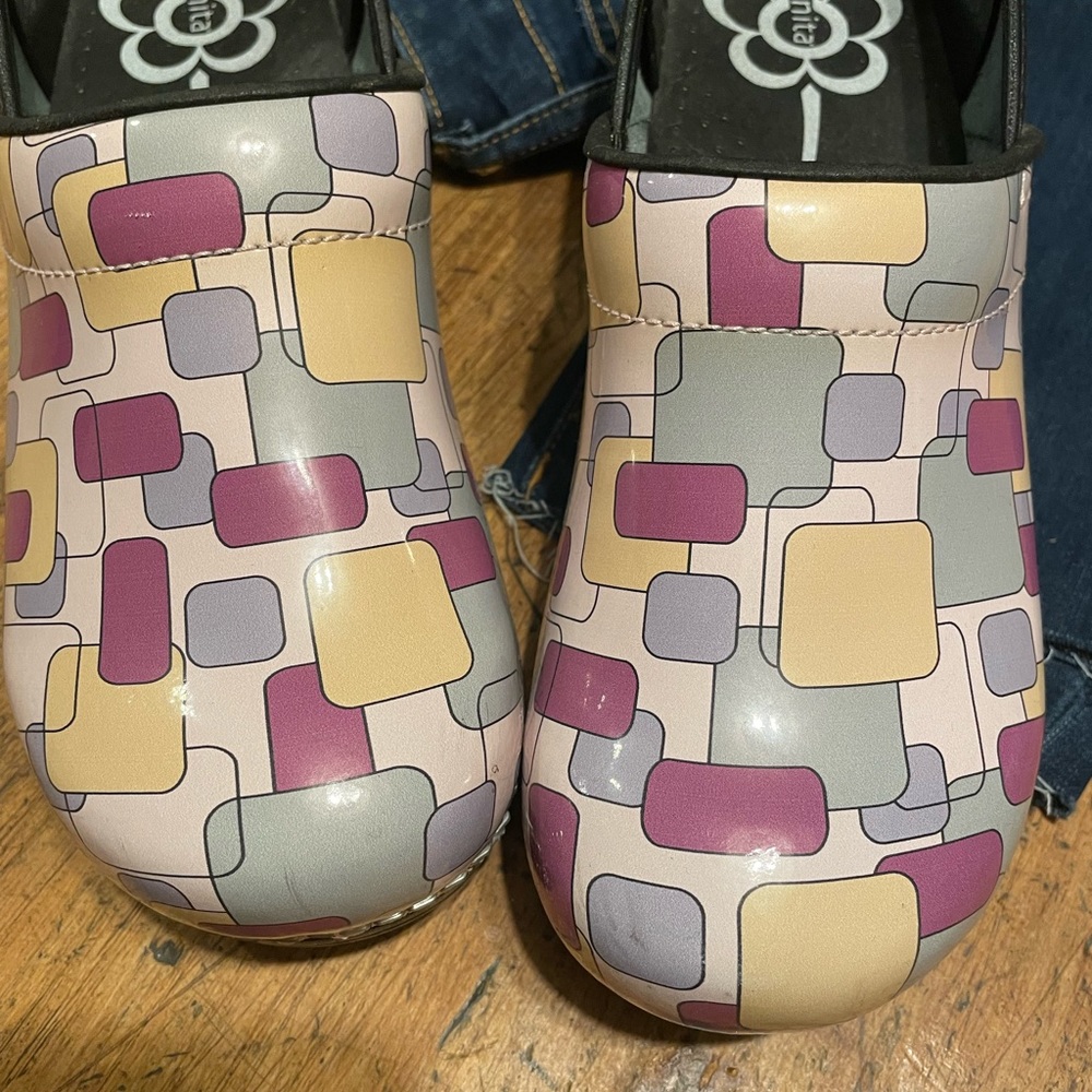 Sanita Clogs